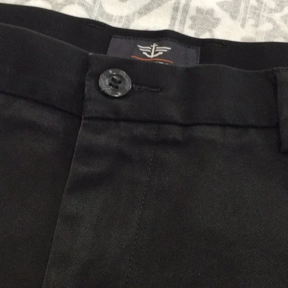 😎Dockers Signature Khaki men’s pants size 32 by 29. - Picture 4 of 13